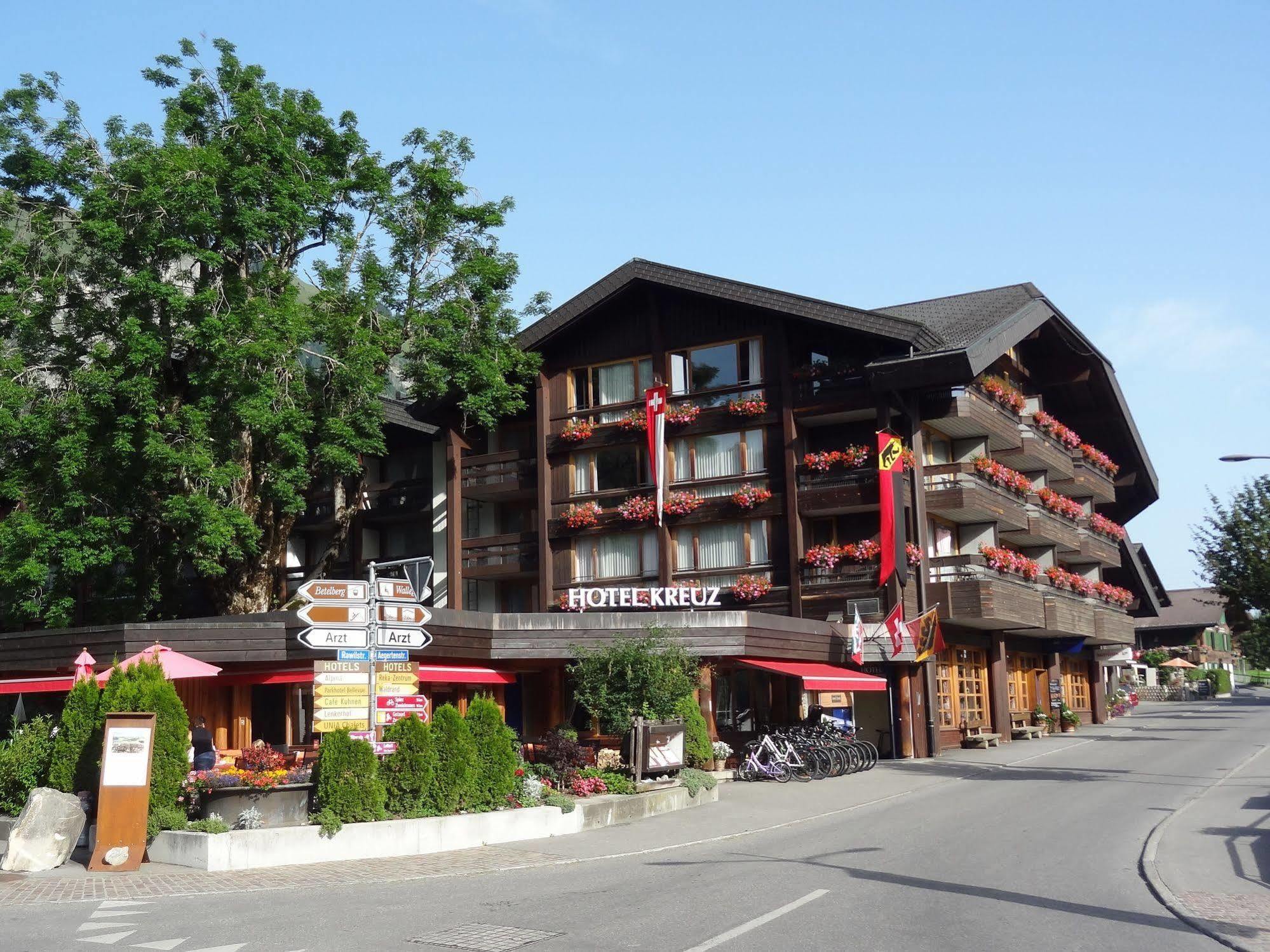 Hotel Kreuz Lenk Exterior photo